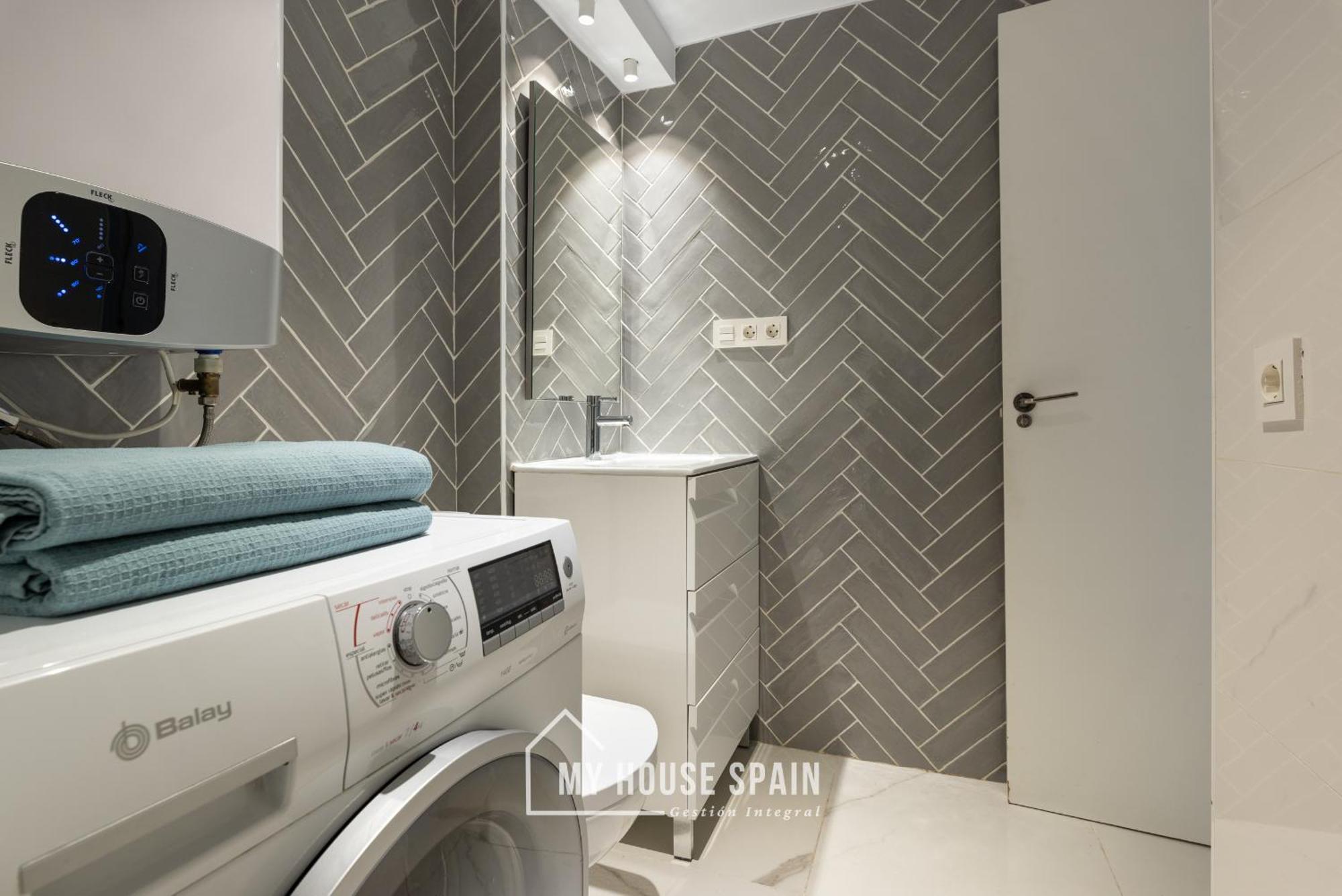 Myhousespain - Primera Linea De Playa Con Parking Gijón Exterior foto