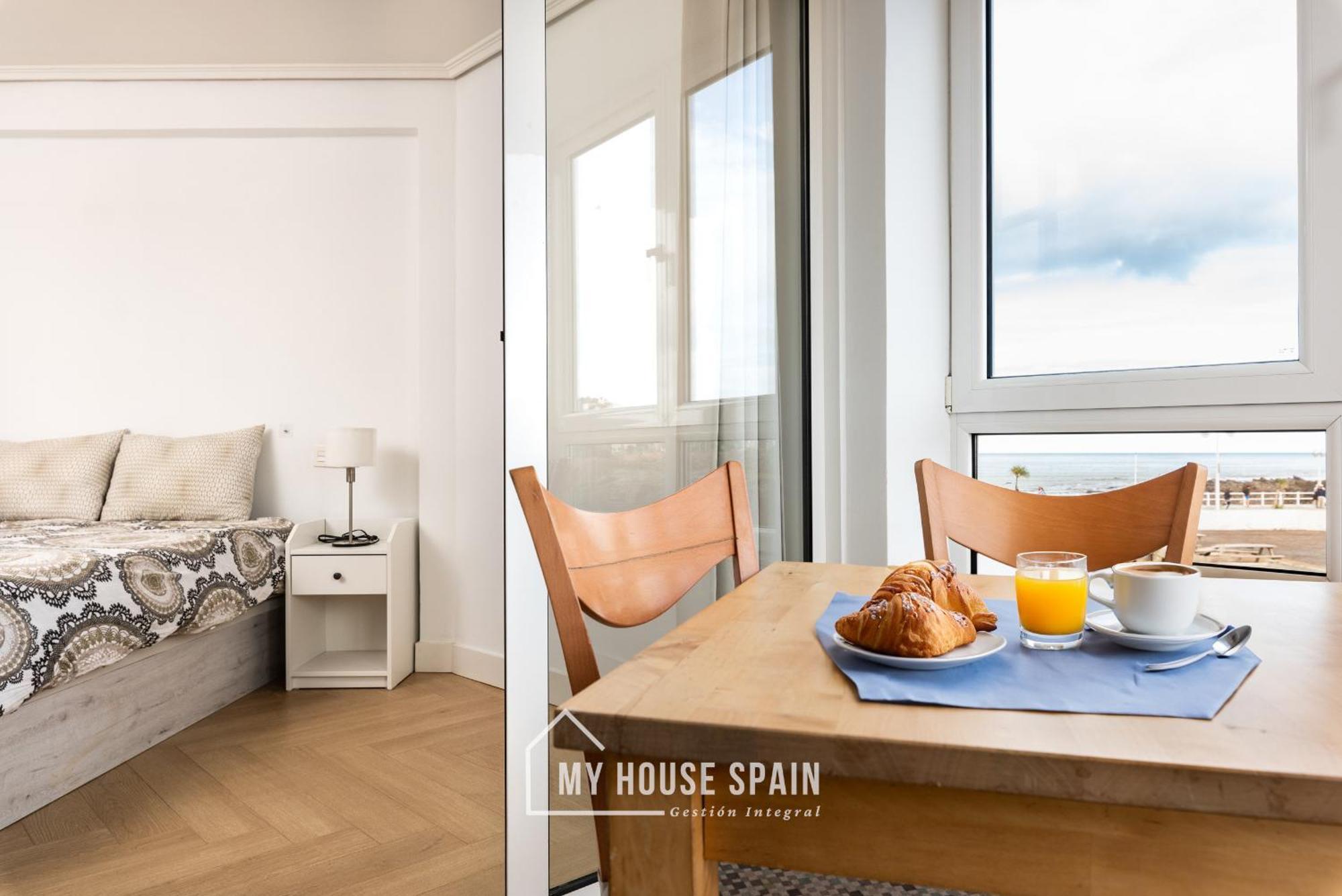 Myhousespain - Primera Linea De Playa Con Parking Gijón Exterior foto